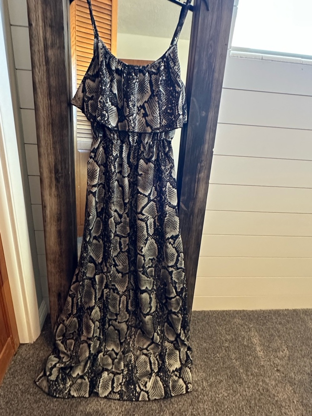 Snake Print Maxi Dress Boho Ruffle Off Shoulder Style Flowy Western Chic medium - Picture 2 of 6